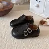 Sapatos de Couro Rasos com Relevo Estilo Coreano para Meninas, Coleção Nova Primavera e Outono 2026, Sapatos de Solado Macio, Sapatos de Princesa Antiderrapantes para Meninas