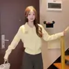 Suéter de punto de estilo británico a la moda con cuello polo para mujer, top interior bordado de nicho vintage para otoño e invierno, capa base de manga larga
