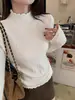 Blusa de manga longa base branca com gola alta meia, justa ao corpo, novo estilo outono e inverno, suéter com barra desfiada, top preto de manga longa