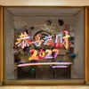 Pegatinas para Puerta de Cristal de Centro Comercial Día de Año Nuevo 2027 con Texto Colorido "¡Felicidades por Hacerte Rico!" para Decoración de Tiendas, Pegatinas Electroestáticas