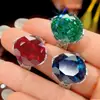 2026 Nuevo Modelo Zhuangshengsheng Joyería Base de Cobre Chapada en Oro Corindón Rojo Simulado Anillo para Mujer con Diamantes Completos Forma de Huevo 15*18