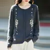Cardigan de Tricô Gola Redonda Liso de Lã Cashmere Manga Longa Suéter de Lã com Contas de Concha Feito à Mão Outono/Inverno 2026