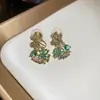 Pendientes de Clip Exquisitos con Borlas Caladas Incrustados de Diamantes Estilo Palacio Retro, Pendientes para Novia, Banquetes, Sin Perforación