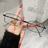 Elegantes y geniales gafas con montura plateada para mujeres con miopía, se pueden equipar con lentes graduados, montura cuadrada elegante, aspecto natural, protección contra la luz azul