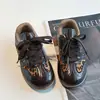 Zapatillas de Entrenamiento Alemanas Retro para Niñas 2026 Nuevo Otoño Súper Calientes Zapatos Forrest Gump Suela Suave Zapatos Deportivos Zapatos Casuales para Niños Modernos