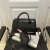 Bolso Pequeño de Nicho Francés para Mujer 2025 Nuevo de Moda Lujo Ligero Ins Versátil Bolso Cruzado Elegante Individual Moda Bolso Pequeño Cuadrado