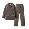 Pijama Clásico Nuevo de Invierno para Hombre, Estilo Invierno, Engrosado y Forrado de Felpa, Felpa de Coral, Chaqueta Acolchada de Tres Capas, Ropa de Casa para Otoño e Invierno