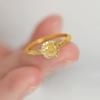 Anillo de Cristal Amarillo para Mujer Lujo Ligero Super Flash Pequeño Cuadrado Diamante Amarillo Azúcar Giro Anillo de Dedo Comida Chapado en Oro Moda Picante Trendy