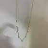 Collar con colgante de pétalo de nicho centrado en el diseño con cuentas para mujer 2026 nuevo estilo cadena de clavícula de lujo ligero