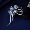 Broche de ceremonia de corbata azul de lujo, exquisito ramillete de cristal de alta gama con diseño de nicho, alfiler con sentido del temperamento, accesorios para cheongsam.