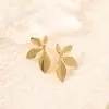 Pendientes de Moda Europeos y Americanos de Acero Inoxidable, Pendientes Florales de Nicho, Pendientes Estilo Océano Chapados en Oro de 18K, Pendientes de Acero de Titanio