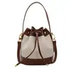 Bolso para Mujer 2026 Nuevo de Moda Estilo Coreano Versátil Bolso de Hombro Cruzado Tejido con una Textura Elegante y Bolso Cubo de Bloques de Color