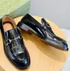 Sapatos Masculinos de Couro de Alta Qualidade Couro Bovino de Camada Superior Couro Envernizado Loafers com Fivela de Cavalo Couro Brilhante Formal Casual Business Casual Europeu