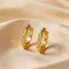 1 Par de Brincos em Formato de C Cravejados com Diamantes com Padrão Torcido Vintage, Brincos Totalmente de Diamante, Estilo de Luxo Leve, Brincos Versáteis para Mulheres Atacado