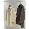 100% algodão! Trench coat outonal, de corte solto, oversized, com mangas amplas, gola alta e design de abotoamento simples com múltiplos botões