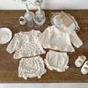 Roupas Infantis Coreanas Ins 2026 Primavera e Outono Conjunto de Algodão Cereja para Bebê Top Camisa de Bebê + Calça Pão Conjunto de Duas Peças