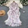 Vestido romántico de encaje floral estilo francés, de manga larga, entallado en la cintura, adelgazante, elegante vestido largo, otoño 2026, con un toque sofisticado y de alta gama