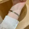 Pulsera de acero de titanio de ocho puntas que no se decolora para mujer, chapada al vacío en oro de 18 quilates con incrustaciones de diamantes, pulsera de cierre, accesorio de moda y de lujo ligero
