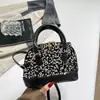 Bolsa de concha com lantejoulas em cores degradê, nova coleção de outono 2026, bolsa de mão simples e estilosa, bolsa de ombro da moda e bolsa transversal