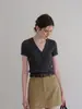 Camiseta Feminina de Tricô com Costela V-Neck Manga Curta Estilo Old Money, Verão Retrô Francês Slim Fit Versátil Top de Nicho