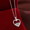 Colgante Hueco en Forma de Corazón Moda Tendencia Temática de Amor Collar de Pareja Lujo Ligero Dinámico Joyería para Mujer