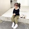 Conjunto para Niña Camiseta de Manga Larga con Cuello Redondo + Pantalones Cargo 26 Otoño Nuevo Comercio Exterior Ropa Infantil al por Mayor 3-8 Años con Cinturón Gratis