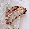 836 Estampado de Leopardo Coreano Retro Pinza Asimétrica Pinza de Agarre Estilo Ins para Niña Pinza para la Parte Posterior de la Cabeza Pinza de Tiburón Tocado Accesorios para el Cabello
