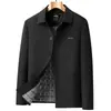 Chaqueta de hombre transfronteriza otoño/invierno 2026, estilo business casual, con cuello alto, acolchada para mayor calidez y diseñada para hombres de mediana edad