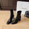 Sapatos de Salto Alto Estilo Francês, Botas Curtas de Salto Grosso para Mulheres, Novas Botas Afuniladas de Bico Quadrado para Verão e Outono 2025, Botas Martin Estilo Britânico, Sapatos Individuais