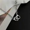 Estilo Chica Caliente ~ Collar Simple de Amor Geométrico Metal Estilo Frío ins Diseño de Nicho Sentido de la Personalidad de Celebridad de Internet Cadena para la Clavícula
