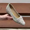 Zapatos Nuevos Otoño 2026 Estilo Ballet de Lunares Franceses con Moño Suela Suave Versátiles Punta Cuadrada Tacón de Cuña Bajo Sin Cordones