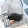 Bolsa de Cintura Nova Feminina Transfronteiriça Estilo Coreano Moda Bordado Bolsa para Polegar Cinto de PU Camadas Grande Capacidade Bolsa de Ombro Transversal para Mulheres