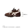 Sapatos de Treino Alemães com Aumento de Altura de 7cm para Mulheres, Couro Genuíno, Novo Estilo Outono e Inverno 2025, Sapatos Esportivos Casuais Versáteis com Solado Grosso e Patchwork