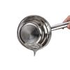 Cucharón de Agua Doméstico de Acero Inoxidable con Mango para Uso en la Cocina