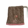 Toalla Linda de Gatito Estampado de Leopardo Engrosada para Lavado de Cara Toalla Facial de Coral Absorbente Secado Rápido Pareja Nuevo Hogar