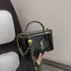 Bolsa de Mão Retrô Europeia e Americana Transfronteiriça, Versátil Estilo Chanel Texturizada para o Dia a Dia com Corrente Transversal Pequena Quadrada