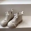 2026 Sapatos Infantis Vintage Preto e Branco de Couro Genuíno Outono Inverno, Botas Martens para Meninas, Botas de Cano Curto para Meninos