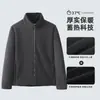 2026 Nova Jaqueta de Lã Coral Espessa de Camada Dupla Masculina Outono Inverno Exterior Quente Casual para Meia-Idade e Idosos Gola Alta Outerwear