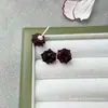 Brincos de cerâmica com design de flor de rosa em plástico degradê, brincos de flor luminosa em cola creme macia, acessórios requintados e versáteis