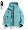 Conjunto de duas peças de fleece destacável para atividades ao ar livre estilo Luotuo para mulheres, jaqueta de montanhismo à prova de vento e à prova d'água para homens, compra em grupo