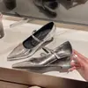 Zapatos Mary Jane para Mujer con Hebilla Cuadrada de Pedrería Francesa 2026 Otoño Nueva Llegada Talla Grande Correa Única Tacón de Cuña Punta Fina Corte Bajo Zapatos de Una Sola Tira