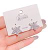 Pendientes de Hoja de Arce de Zirconia de Lujo Exquisito Aguja Plateada Estilo Coreano Simples Versátiles de Diseñador Pendientes de Moda