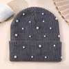 Chapéu de Tricô com Pérolas e Strass Outono Inverno Estilo Coreano Feminino Doce Versátil Chapéu Quente de Lã Chapéu para Clima Frio Chapéu Pulôver