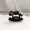 Novos Acessórios de Cabelo Vermelhos: Presilha de Cabelo de Alto Padrão Vazada, Presilha de Tubarão Fofa para Mulheres, Perfeita para Penteados Presos