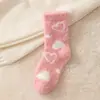 Novas Meias de Meio Veludo Estampa Floral Japonesa Espessadas de Fleece de Coral Meias Femininas de Cano Médio Quentes para Dormir Meias de Chão