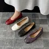 Zapatos de vestir planos de cuero genuino para mujer, estilo blogger coreano, con lazo, de piel de oveja, para aumentar la altura, temporada Otoño 2026, tacón medio de cuña, versátiles, punta redonda