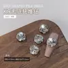 Arte de Uñas de Moda con Pedrería Grande, Montones de Cristales, Corazón Inclinado Súper Brillante, Ángulo Recto Rectangular, Decoración de Uñas de Perlas Colocadas a Mano