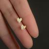 Aretes de Corazón de Plata Nalan S925 con Diamantes y Perlas Sintéticas Pequeños Mini Aretes Retro Franceses M01567