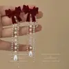 Pendientes de Flor Vintage de Terciopelo Rojo Pendientes de Botón Colgante de Perla Lujo Ligero Lazo Boda Vestido de Novia Vestido de Brindis