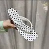 Chuyuji Chinelos retrô de bolinhas doces estilo coreano para mulheres, para usar no verão ao ar livre, estilo de férias, sandálias versáteis e estilosas